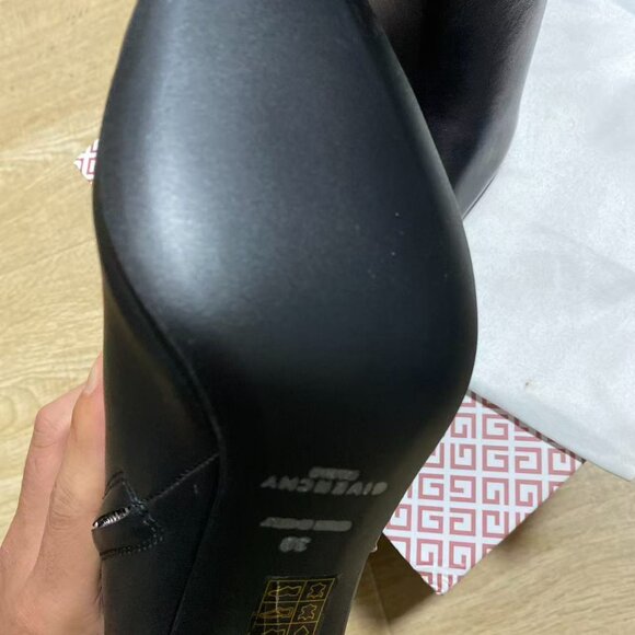 Givenchy high-heeled ankle boots - Picture 6 of 10